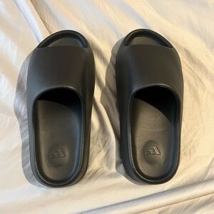 Yeezy Slides Onyx